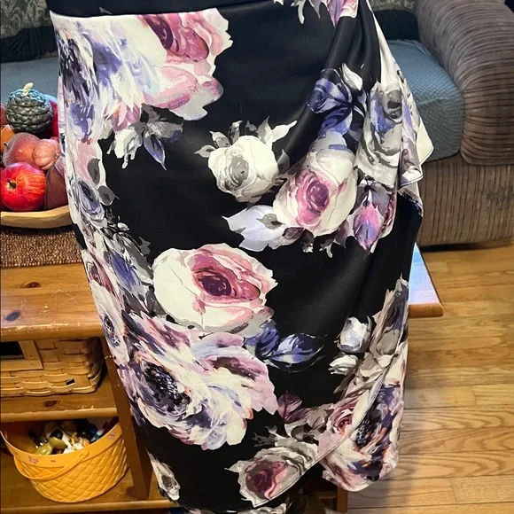 Alex Evenings Black and Purple Floral Midi Dress - Picture 3 of 7
